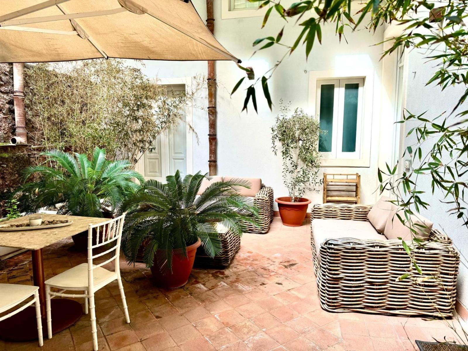 Cortile Nobile Luxury Suites 卡塔尼亚 外观 照片
